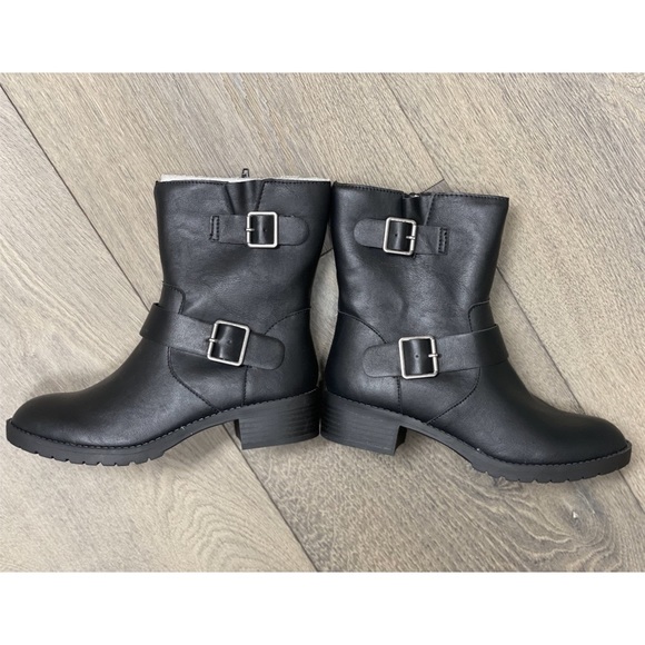 Cap Toe Mid-Calf Round Toe Block Heel Boots NWB! - Picture 7 of 16